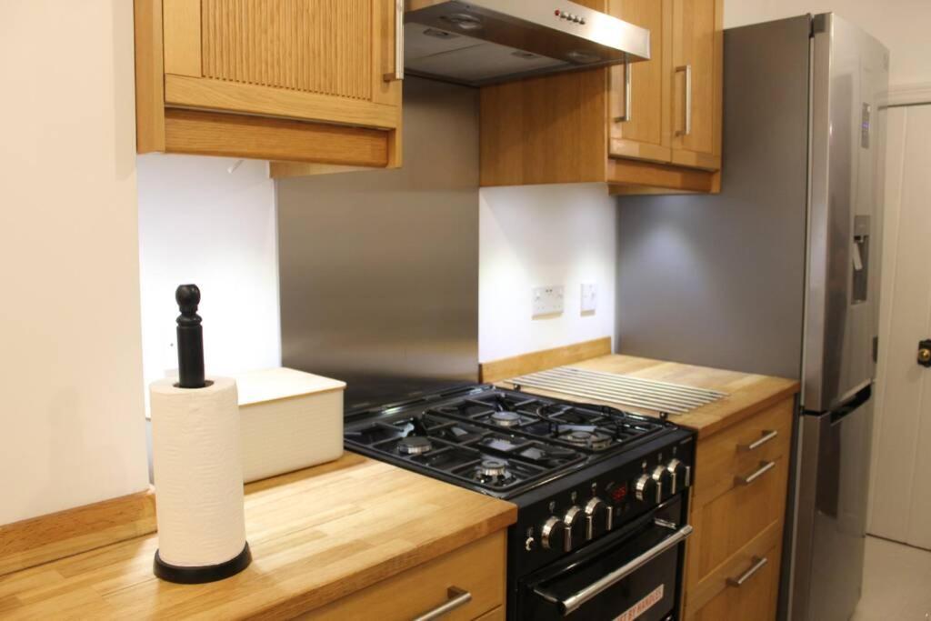 Luxury Townhouse In Town Centre, Views, River Walk, Free Parking Shrewsbury Esterno foto
