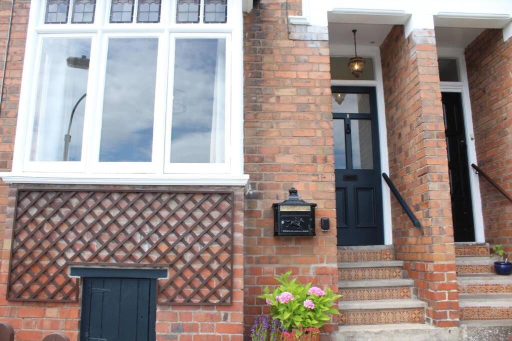 Luxury Townhouse In Town Centre, Views, River Walk, Free Parking Shrewsbury Esterno foto